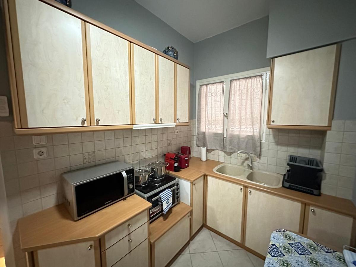 Cozy Apartment Near The City Center And Beaches Athen Eksteriør billede